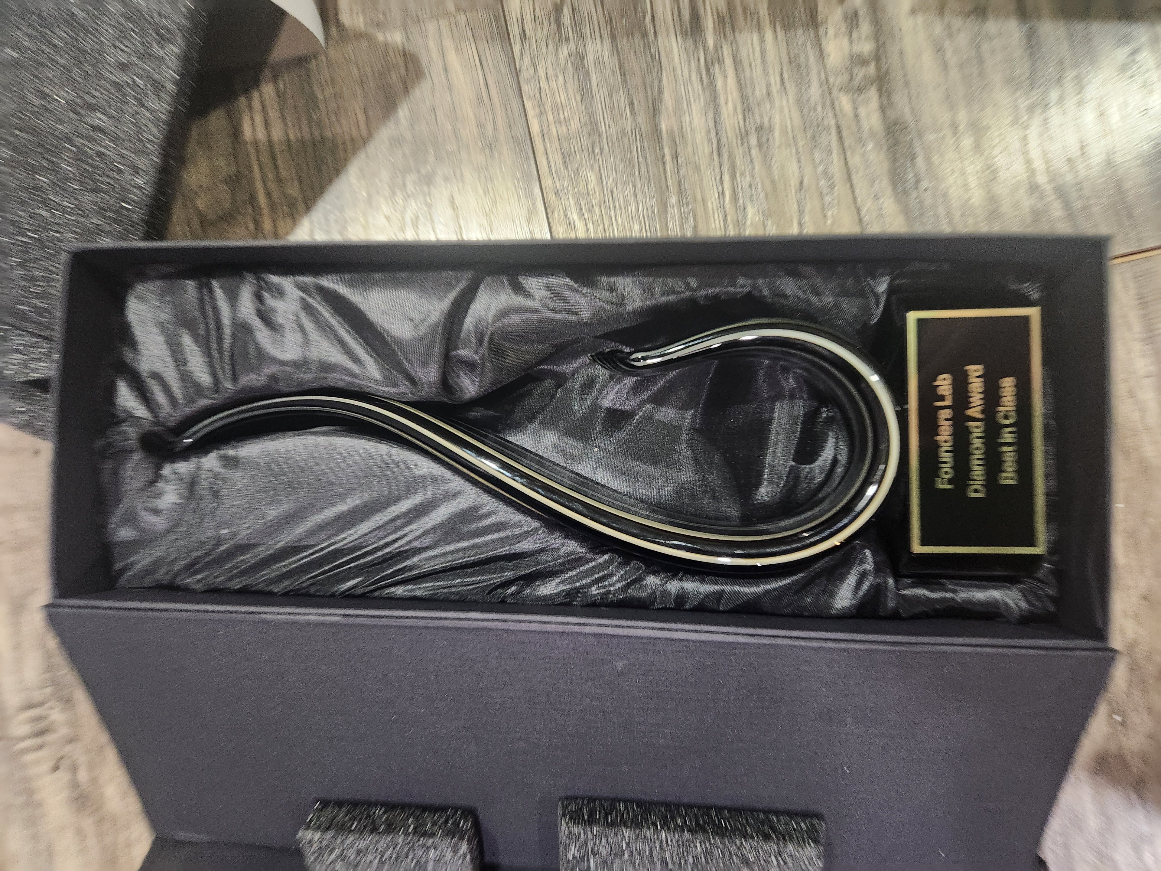 15" Black & Gold Curve Art Glass Recognition Award