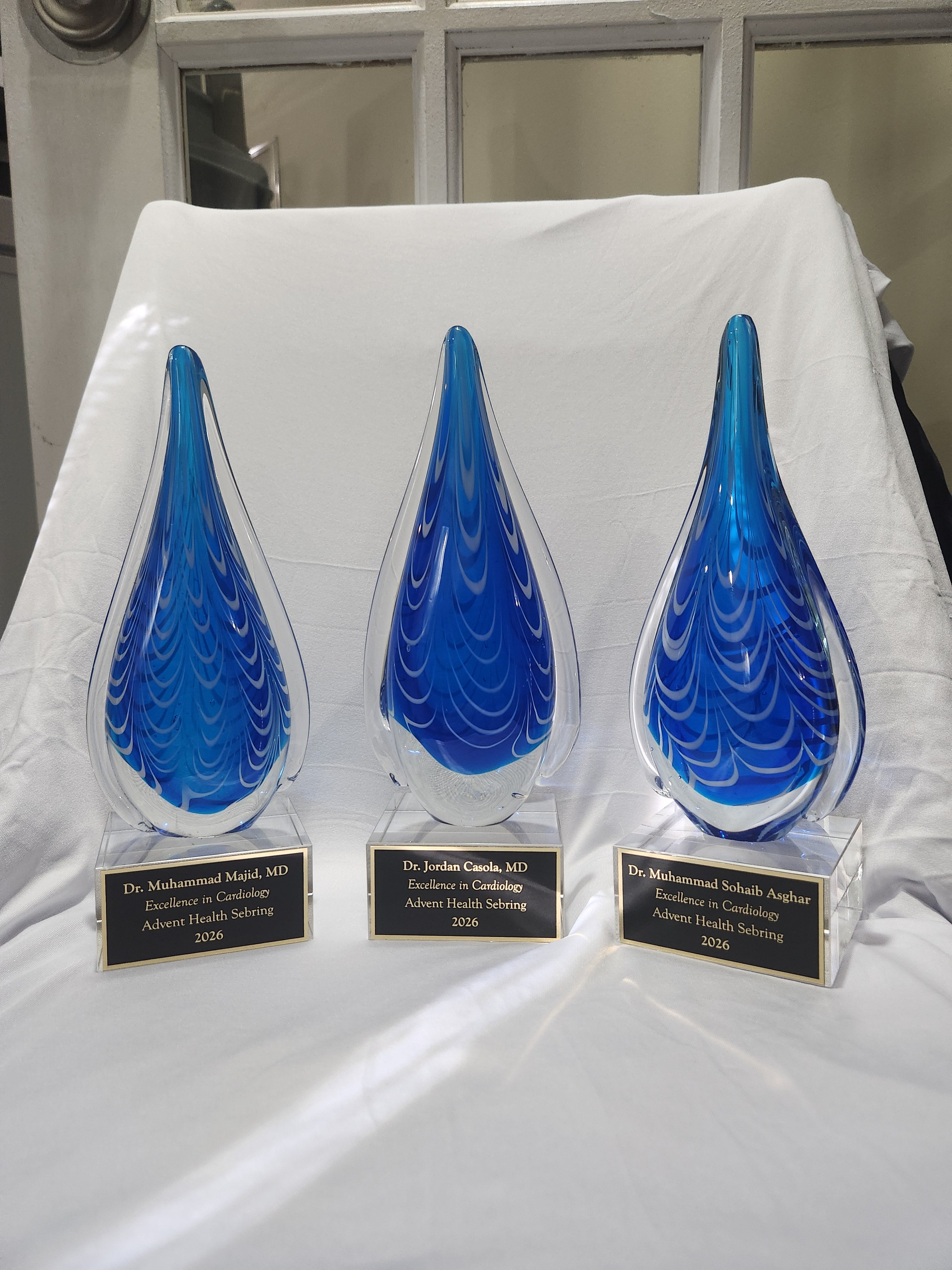 10" Blue and Black Teardrop Art Glass on Clear Glass Base Recognition Award